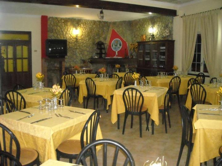 Hotel Il Castello Paola Buitenkant foto